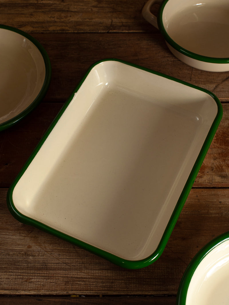 Dishy Enamel Rectangle Baking Tray - Cream/Green 26x18cm